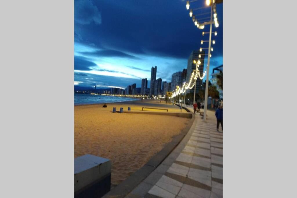 Appartement Vue Sur Mer Avenue De L'Europe Benidorm Zewnętrze zdjęcie